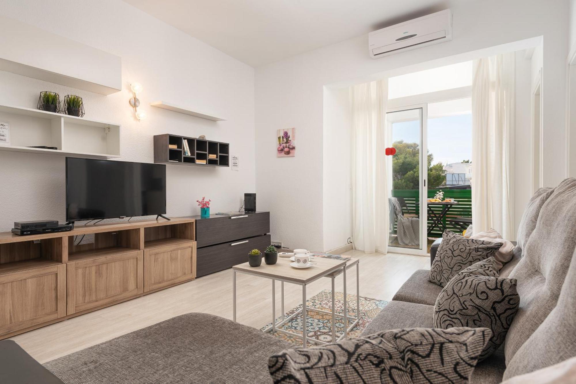 Apartment Xara Torres, At The Beach Of Alcudia Port de Alcudia  Buitenkant foto