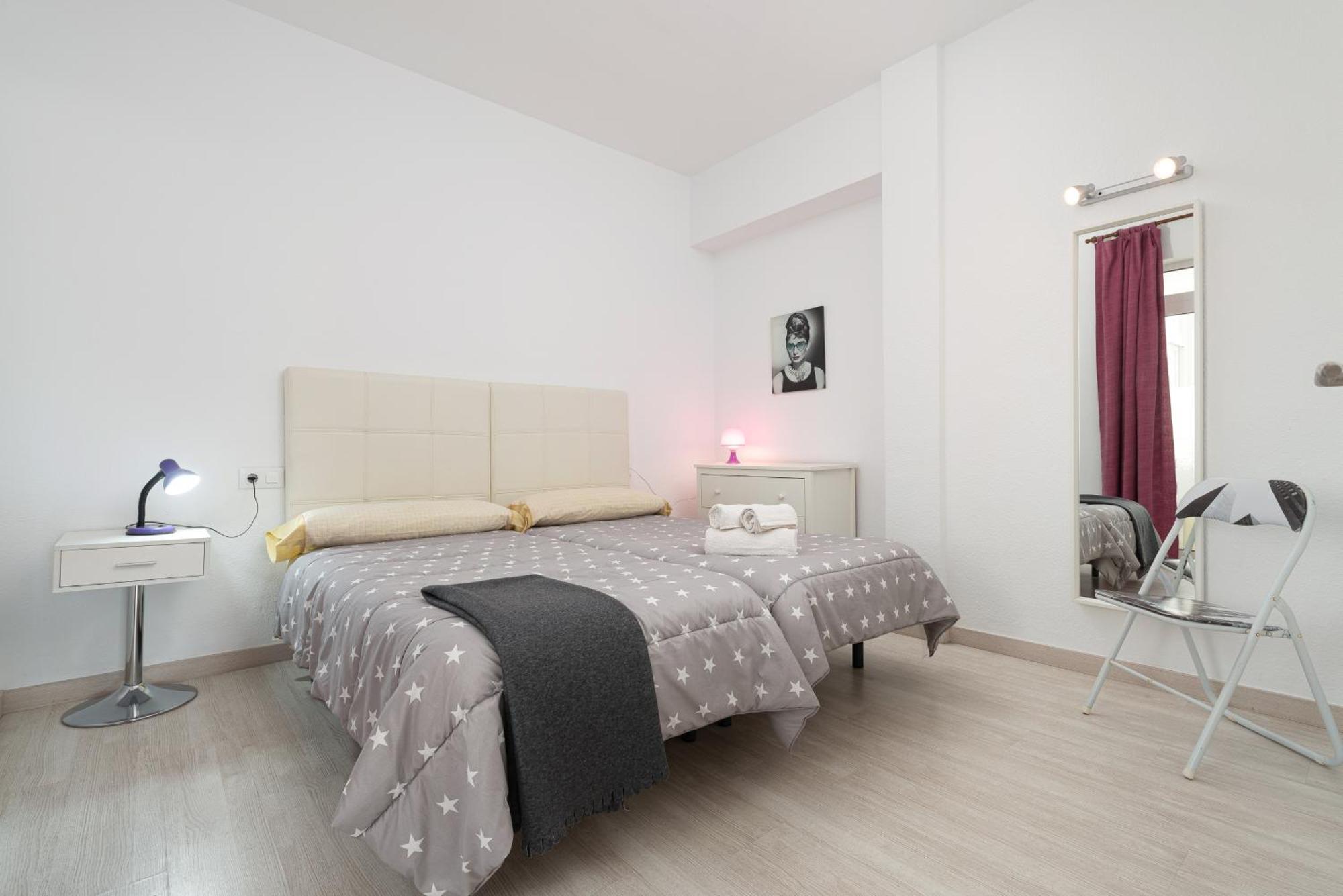 Apartment Xara Torres, At The Beach Of Alcudia Port de Alcudia  Buitenkant foto